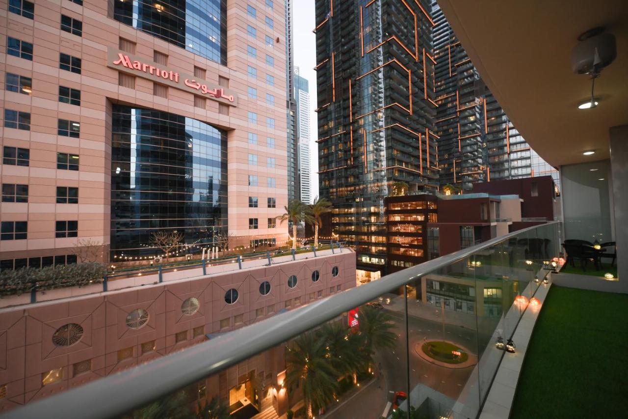Trinity Holiday Homes - Discover The True Definition Of Luxury At 2Br In Dubai Marina エクステリア 写真